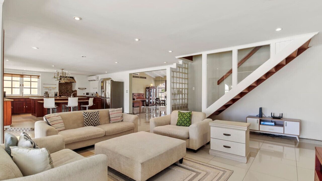 Photo of Livingroom in Opal