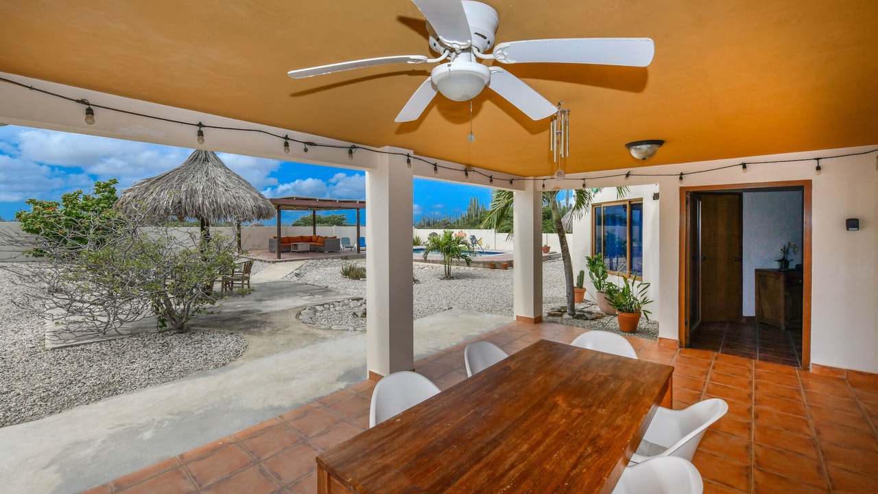 Photo of Outdoor in Ayo