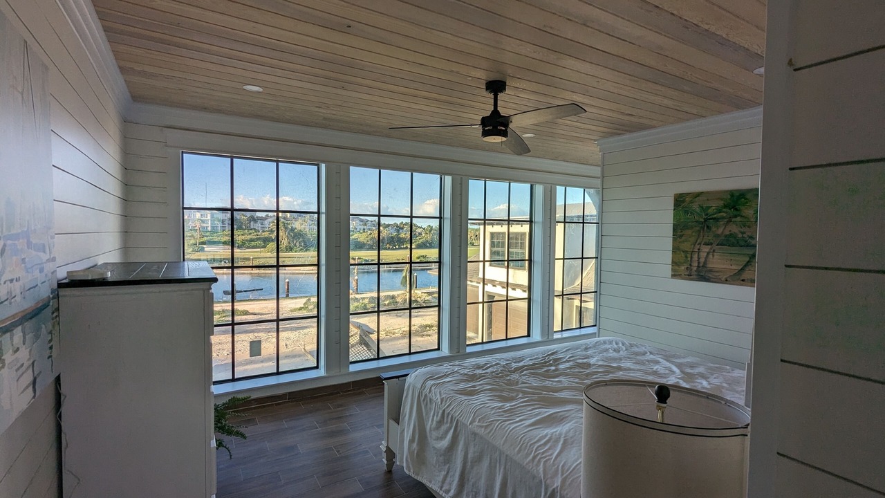 Photo of Bedroom in Rokers Point