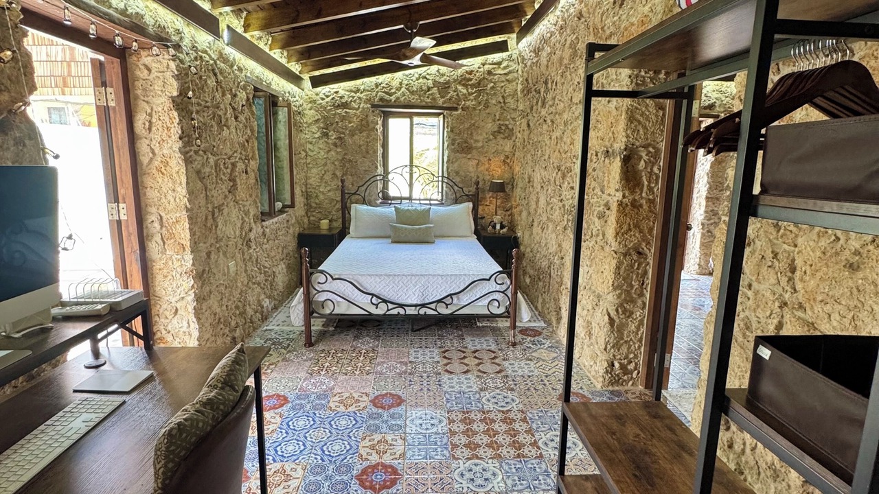 Photo of Bedroom in Opal