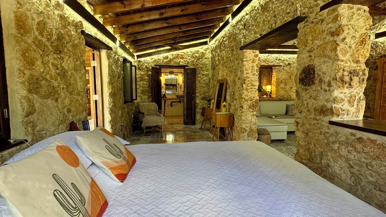 Photo of Bedroom in Opal