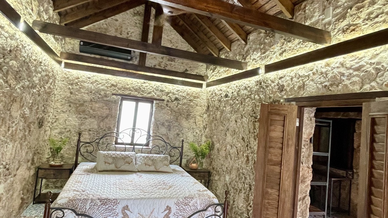 Photo of Bedroom in Opal