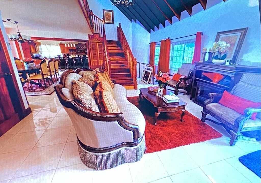 Photo of Livingroom in Tower Isle