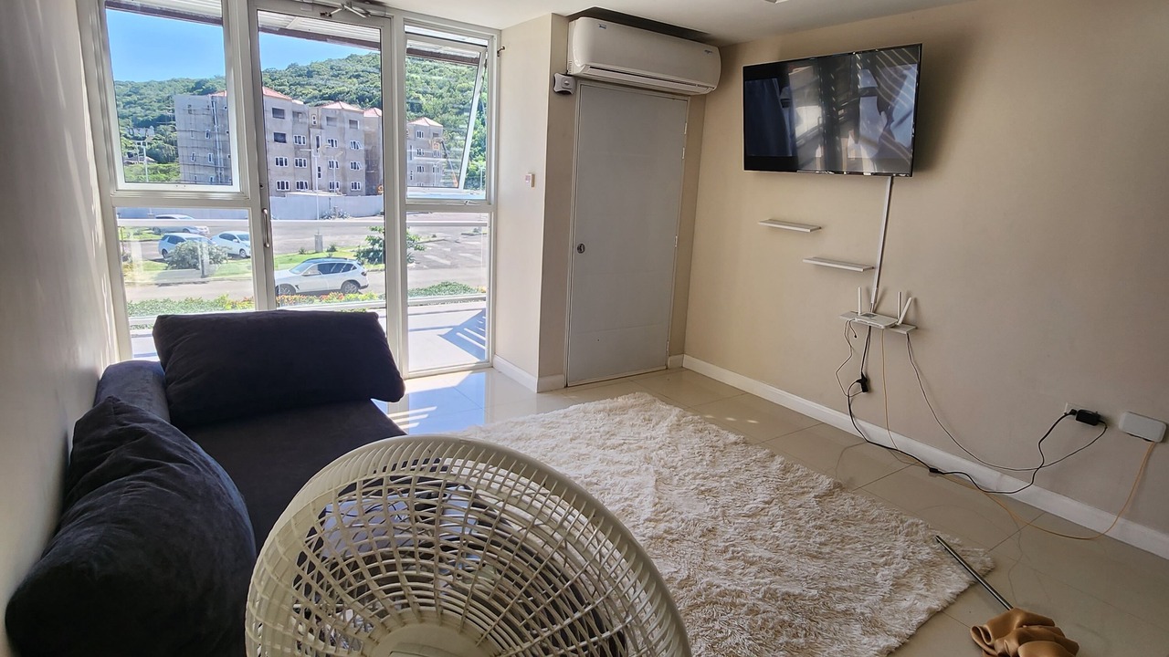 Photo of Livingroom in Portmore