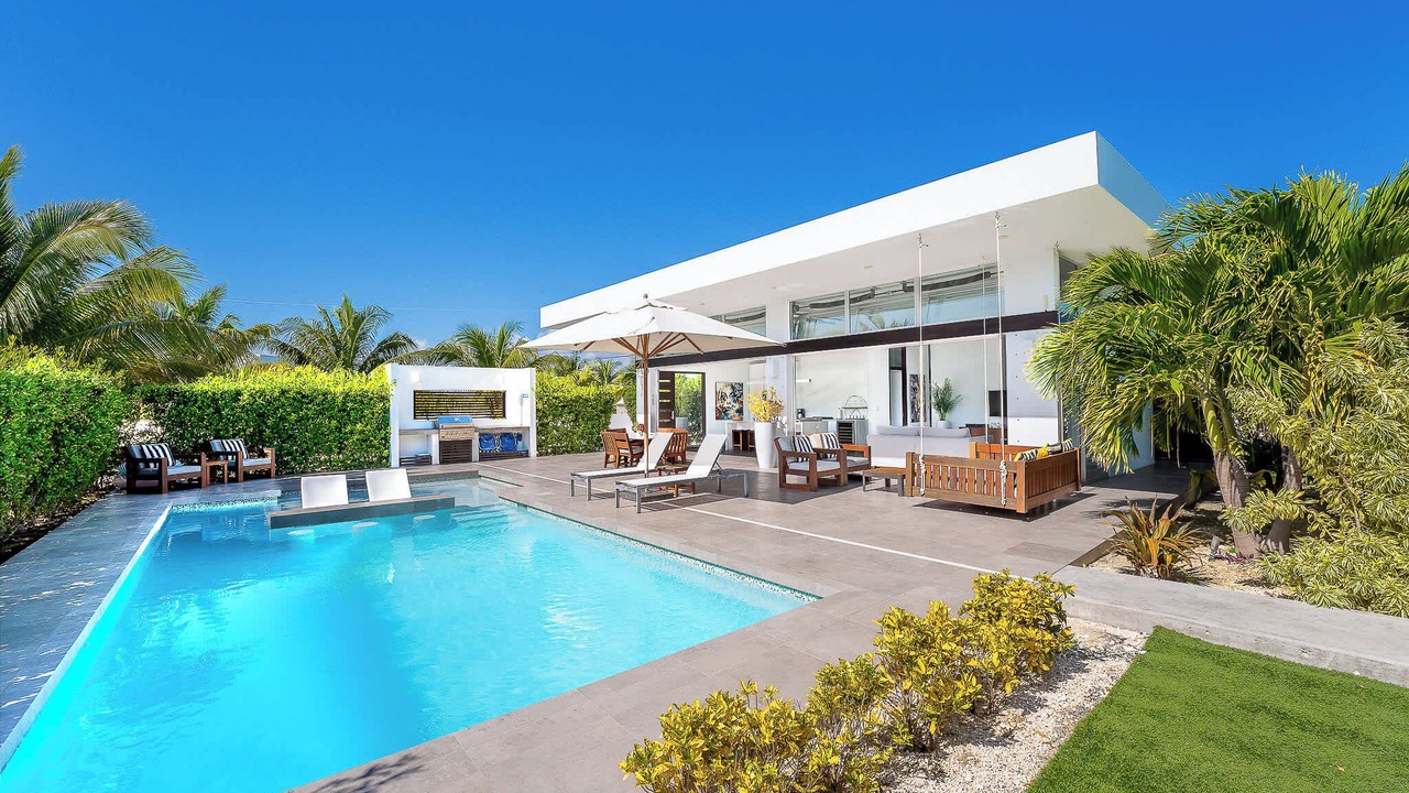 Photo of Outdoor in Long Bay