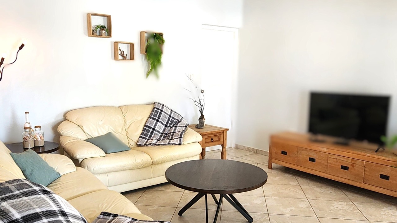 Photo of Livingroom in Opal