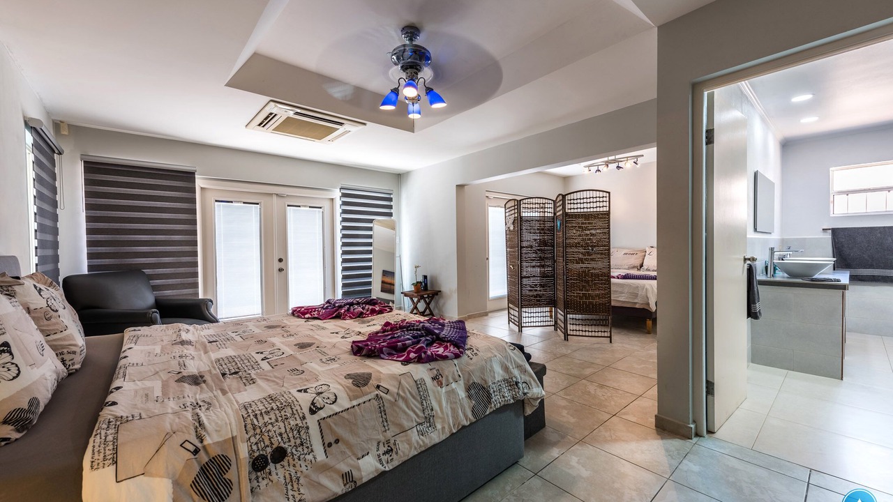 Photo of Bedroom in Opal
