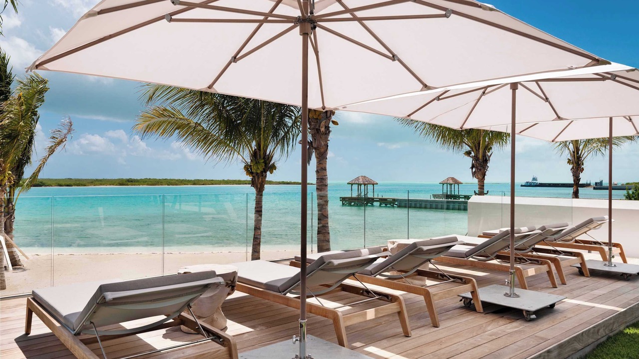 Photo of Patio Balcony in Leeward Settlement