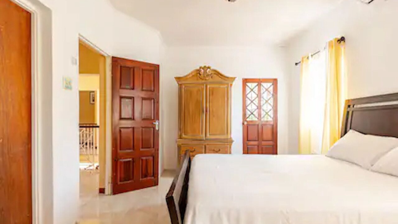Photo of Bedroom in Drapers