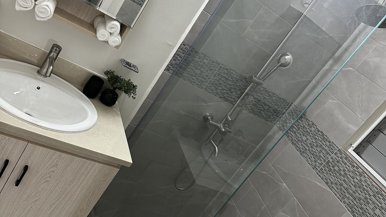 Photo of Bathroom in Discovery Bay