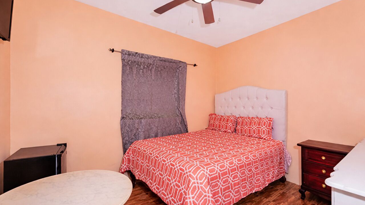 Photo of Bedroom in Gordon Town