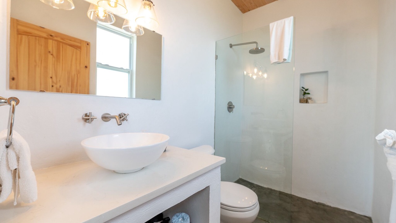 Photo of Bathroom in Long Bay