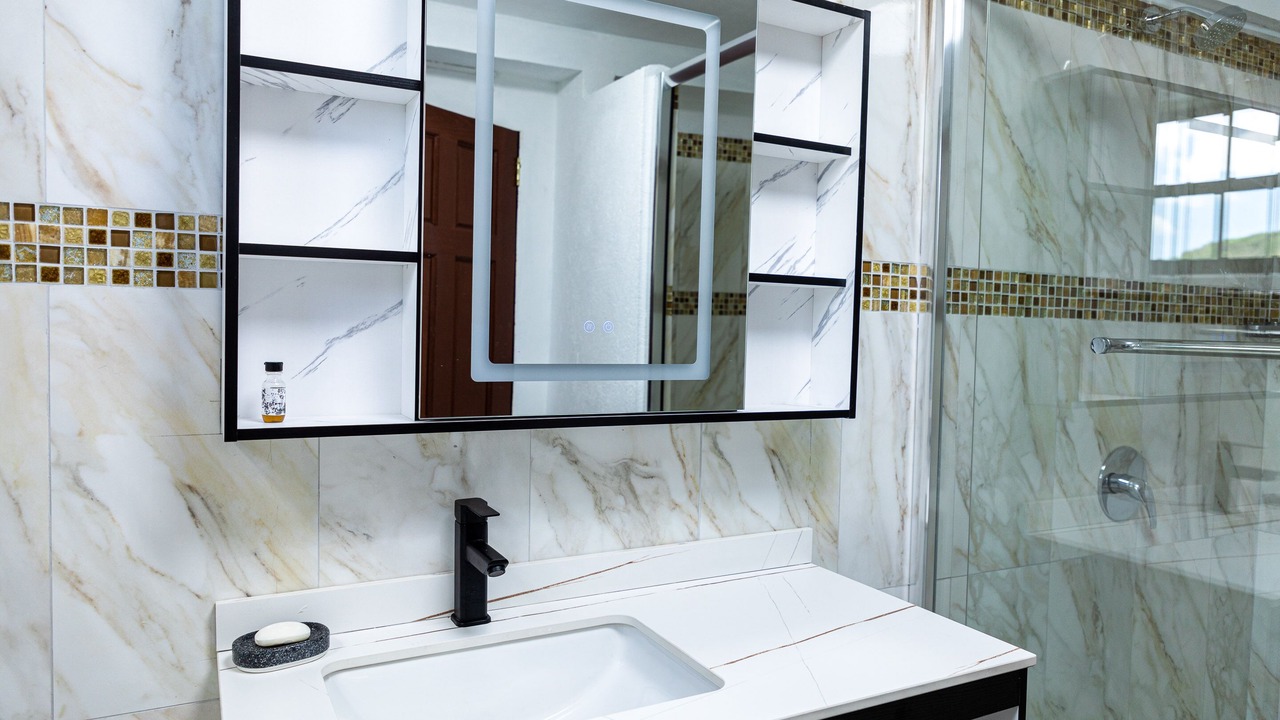 Photo of Bathroom in Marigot Bay