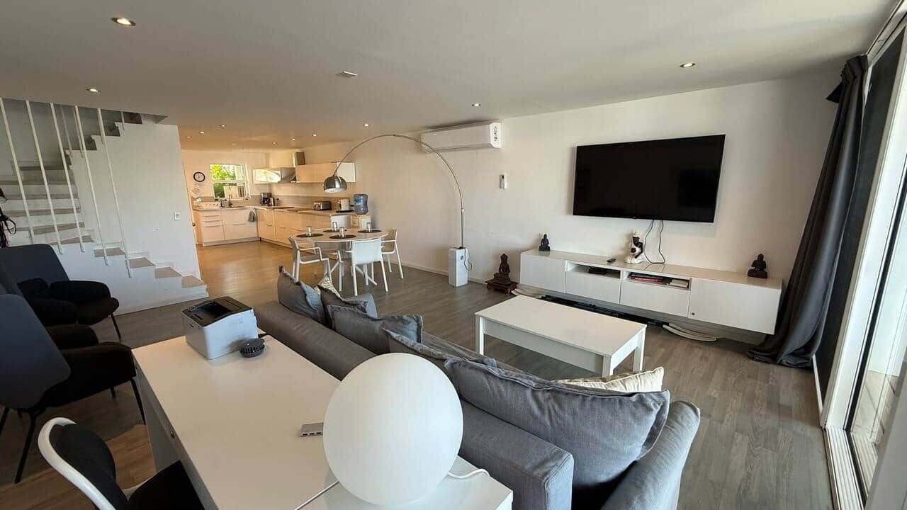 Photo of Livingroom in Jolly Harbour