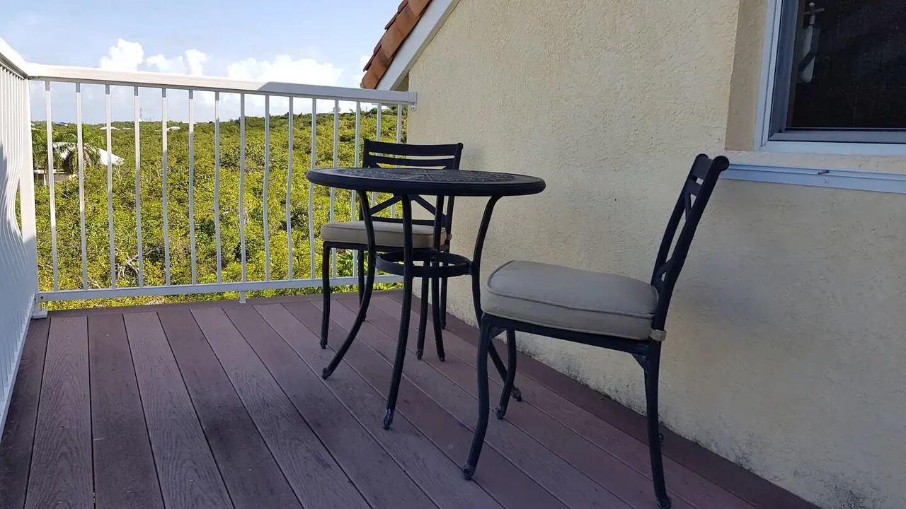 Photo of Outdoor in Long Bay Hills