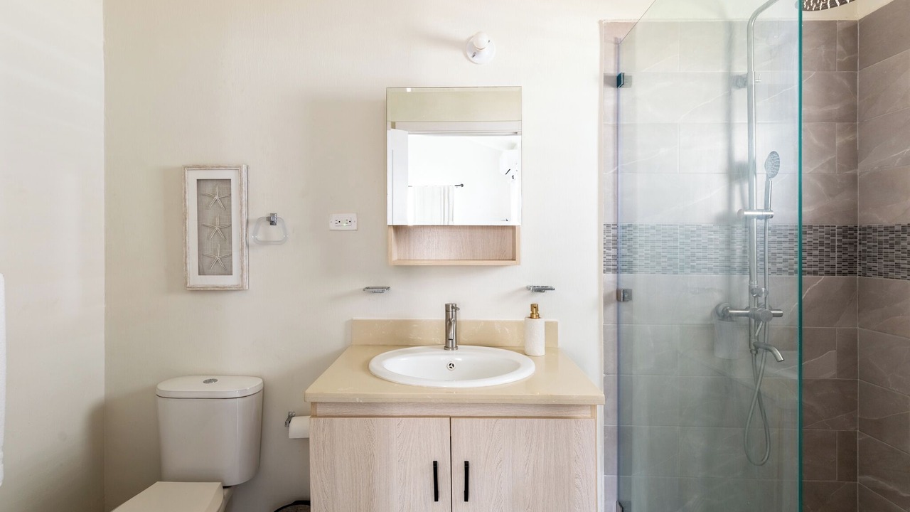 Photo of Bathroom in Discovery Bay
