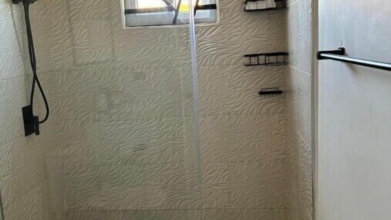 Photo of Bathroom in Spanish Town