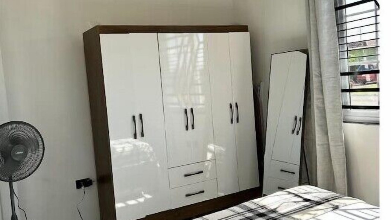 Photo of Bedroom in Spanish Town