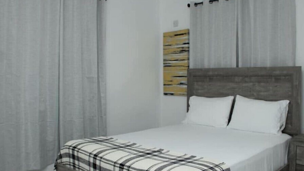 Photo of Bedroom in Spanish Town