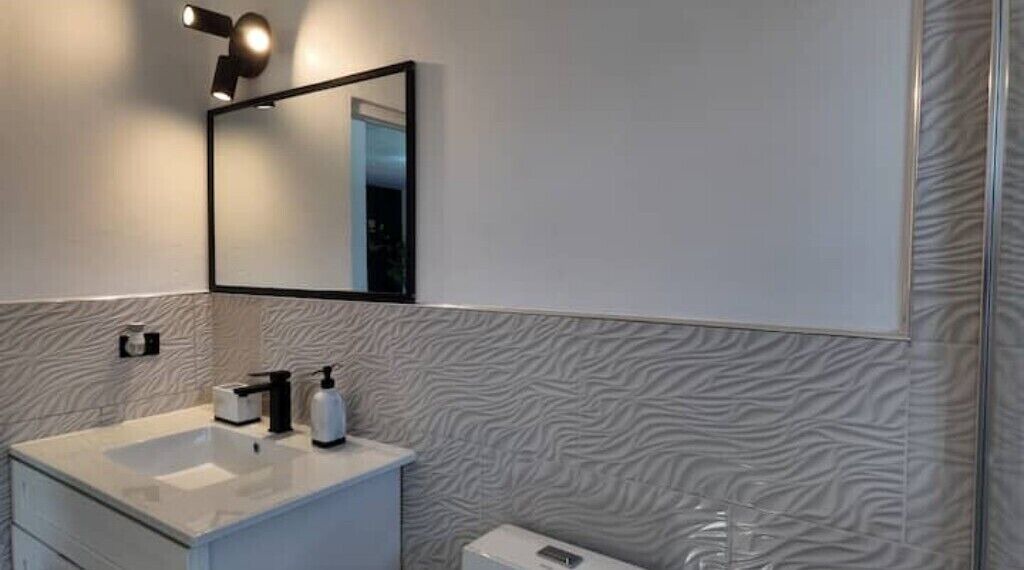 Photo of Bathroom in Spanish Town