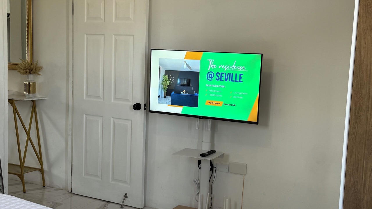 Photo of Bedroom in Spanish Town