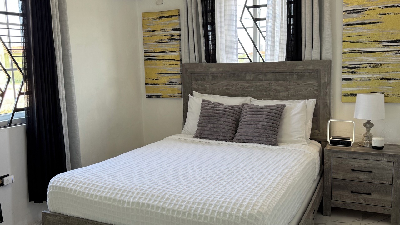 Photo of Bedroom in Spanish Town