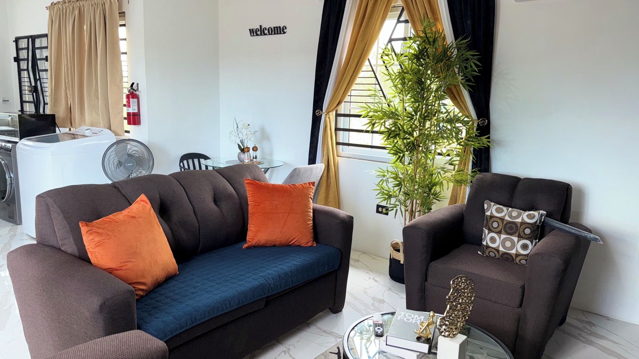Photo of Livingroom in Spanish Town