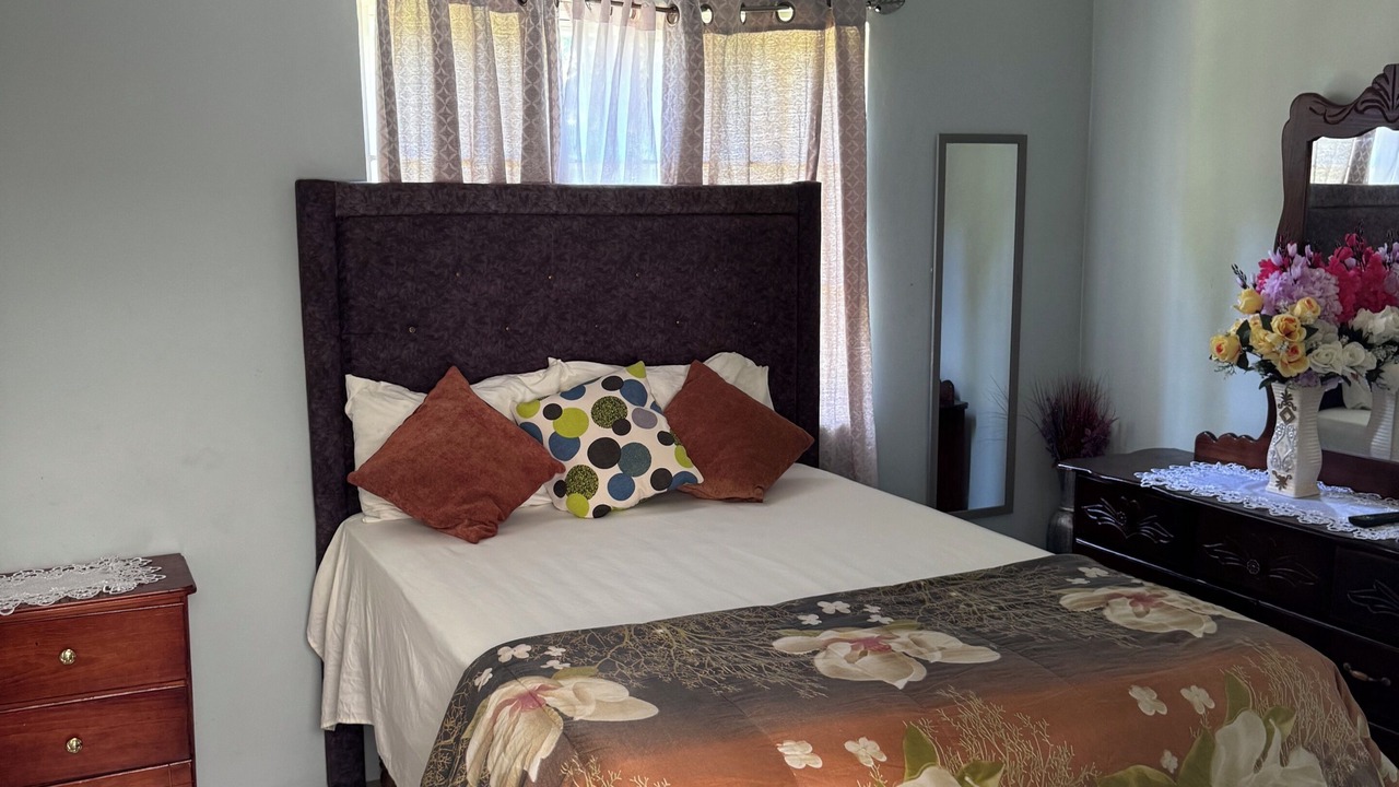 Photo of Bedroom in Greenwich Park