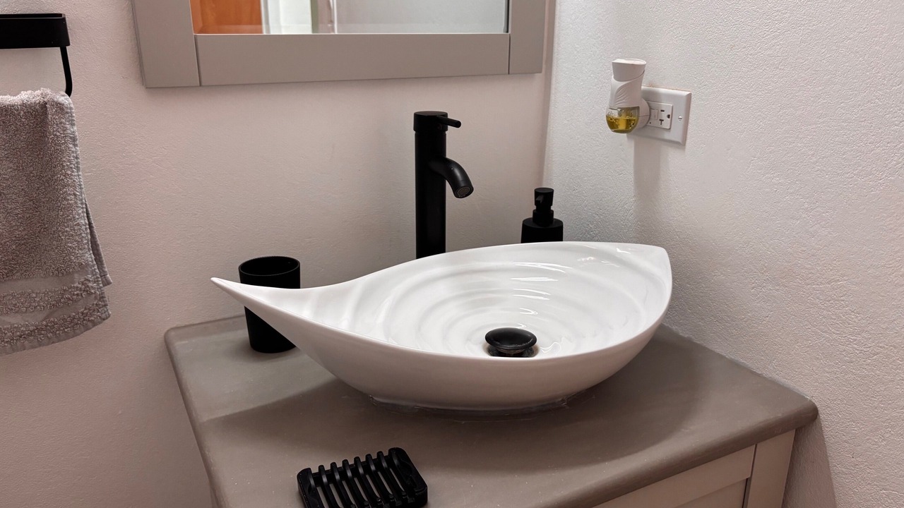 Photo of Bathroom in Dickenson Bay