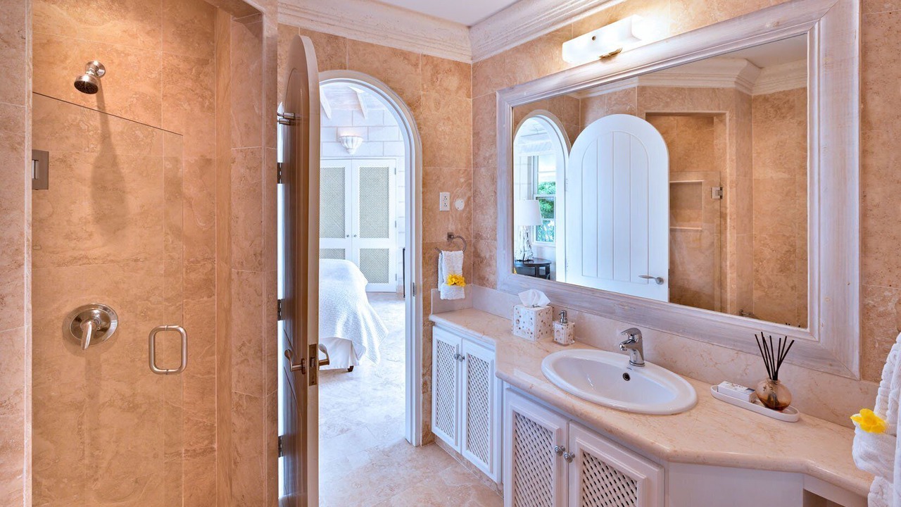 Photo of Bathroom in Mount Standfast