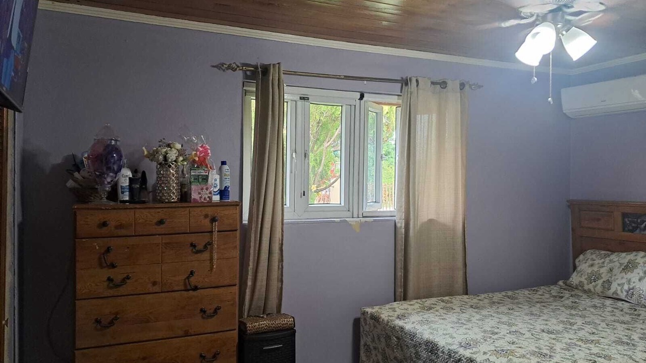 Photo of Bedroom in Nassau