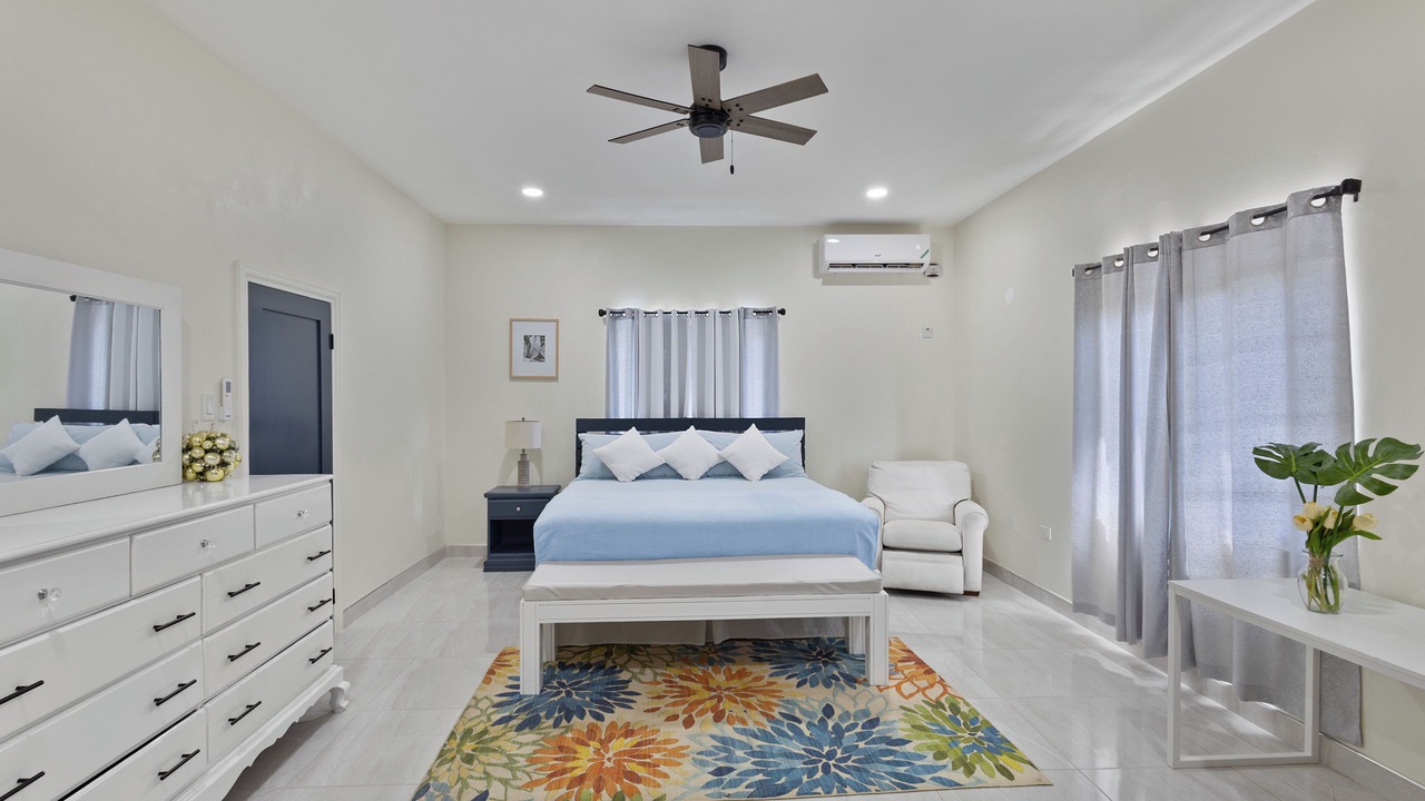 Photo of Bedroom in Tower Isle