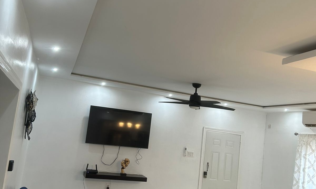 Photo of Livingroom in Harbour View