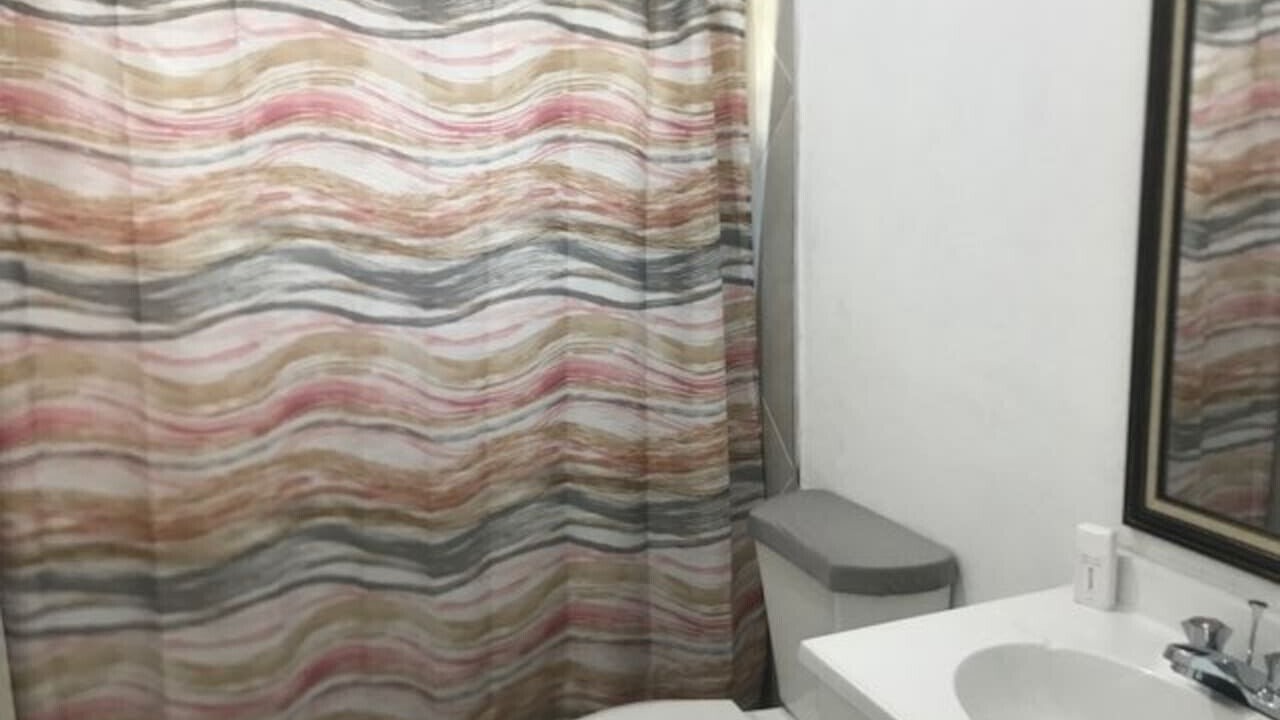 Photo of Bathroom in Drapers