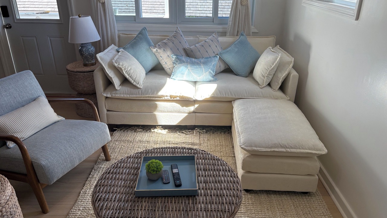 Photo of Livingroom in Dunmore Town