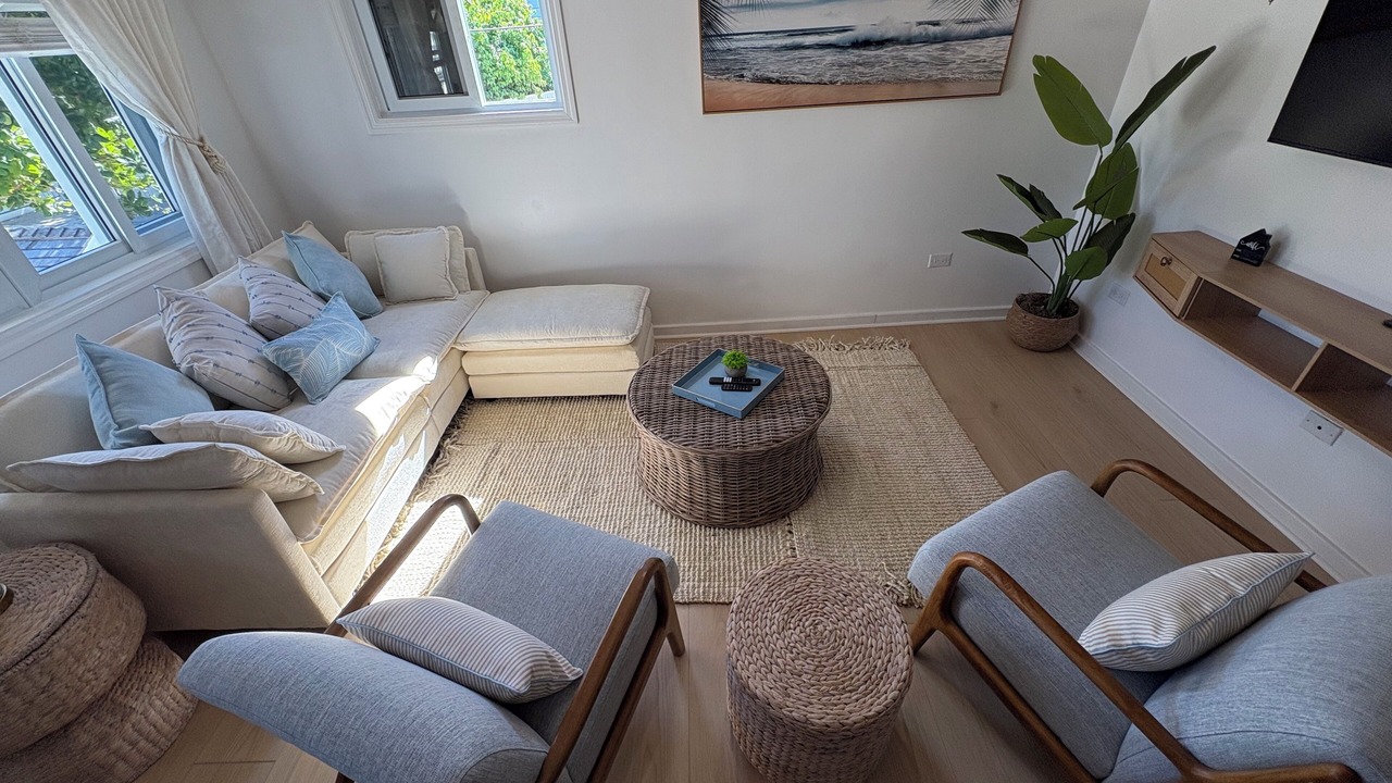 Photo of Livingroom in Dunmore Town