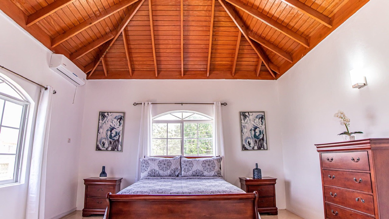 Photo of Bedroom in Runaway Bay