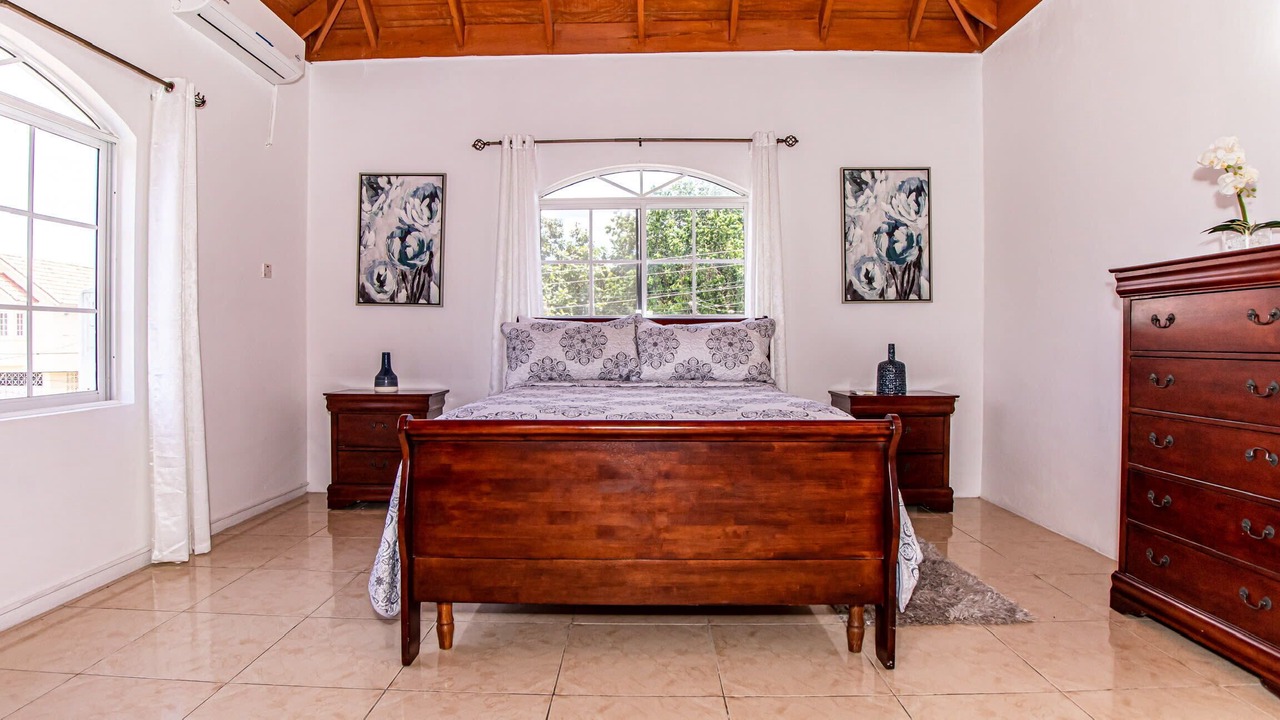 Photo of Bedroom in Runaway Bay