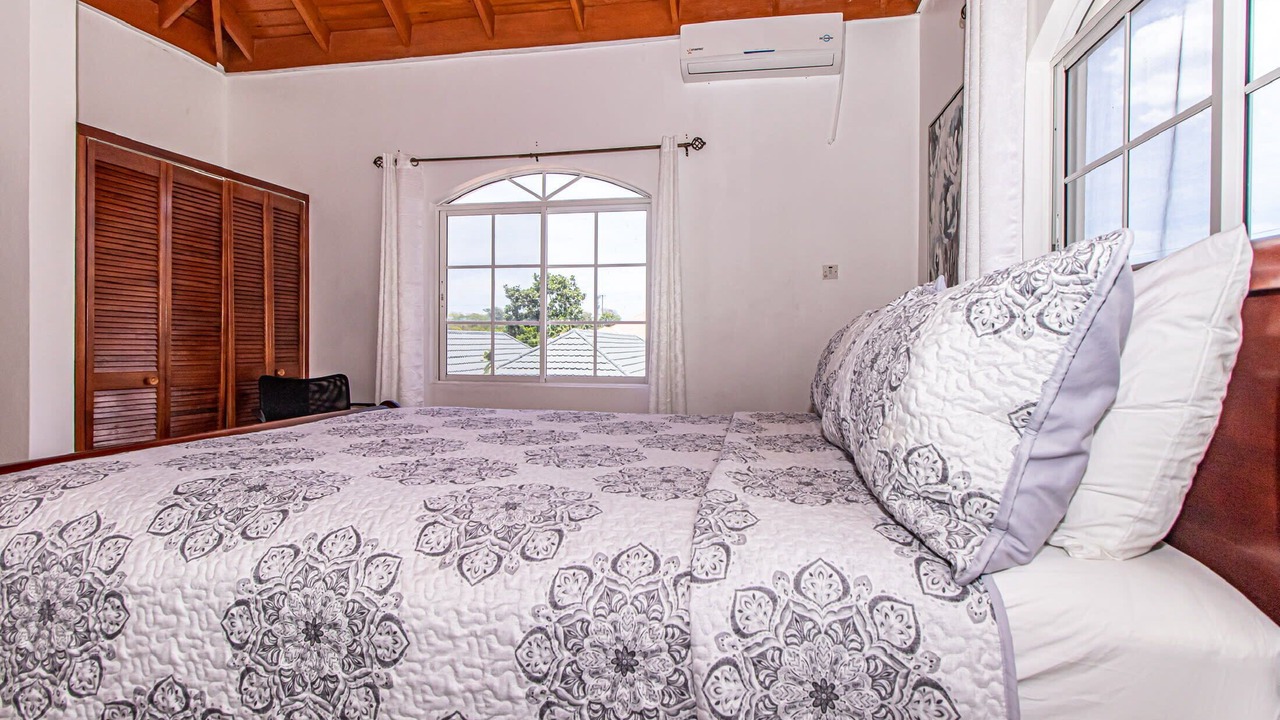 Photo of Bedroom in Runaway Bay