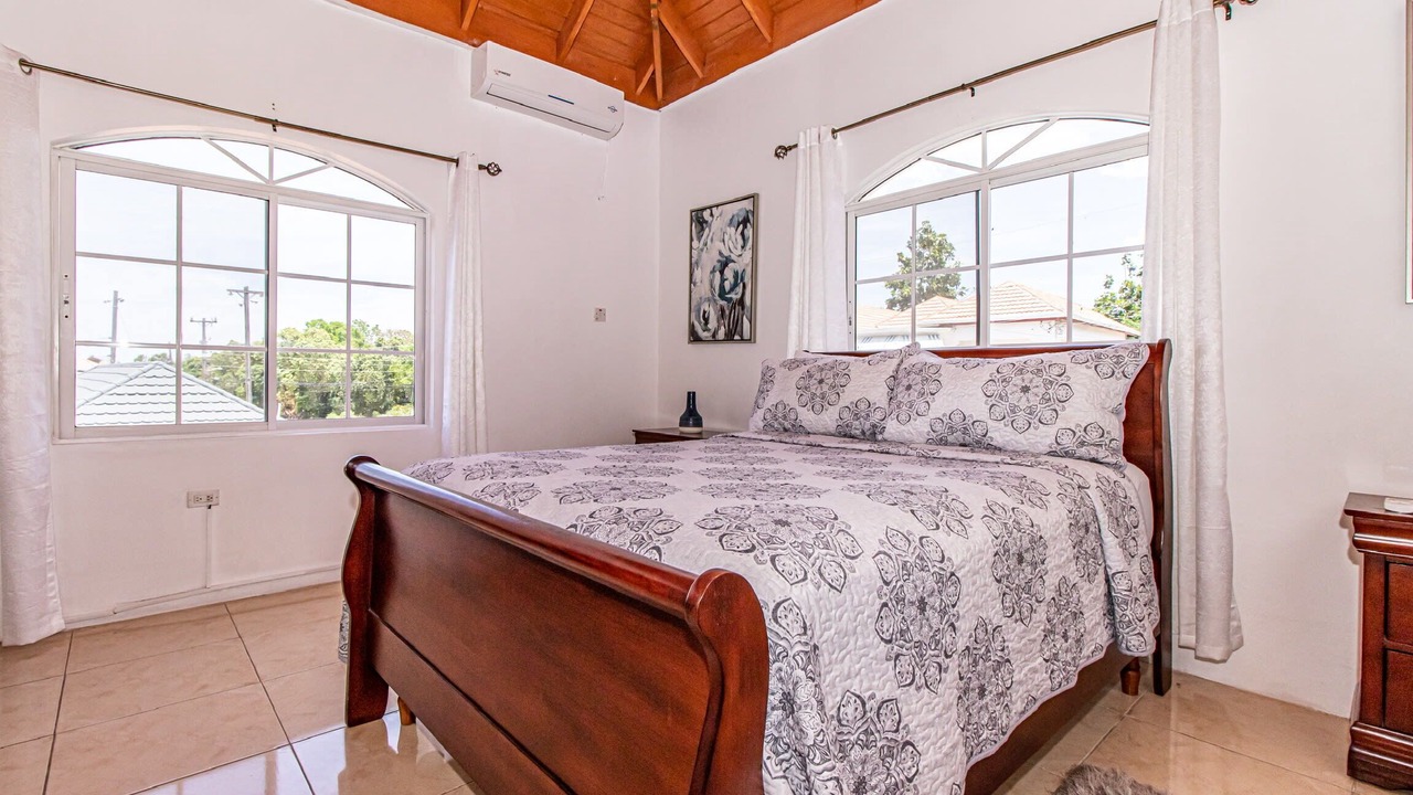 Photo of Bedroom in Runaway Bay