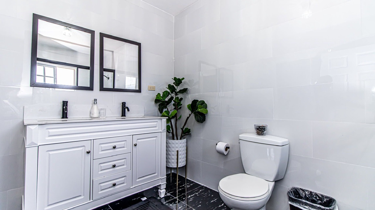 Photo of Bathroom in Runaway Bay