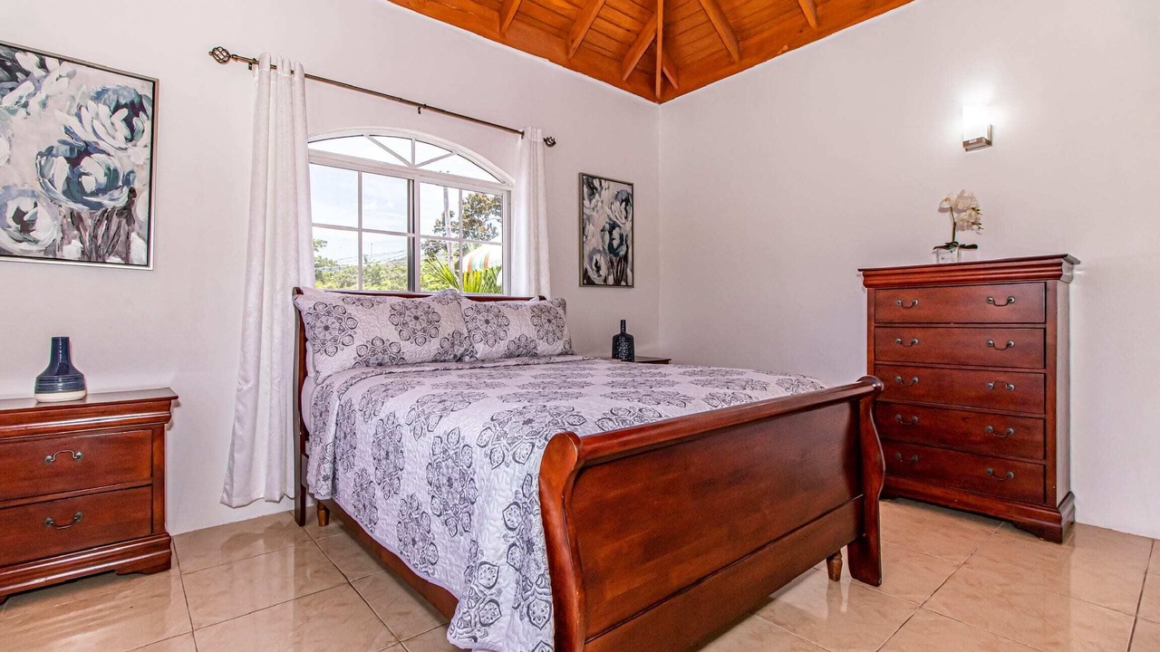 Photo of Bedroom in Runaway Bay