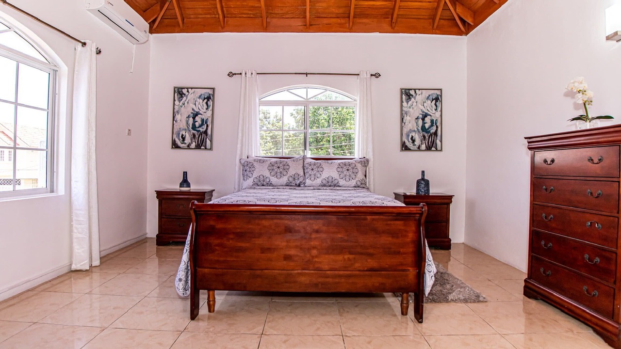 Photo of Bedroom in Runaway Bay