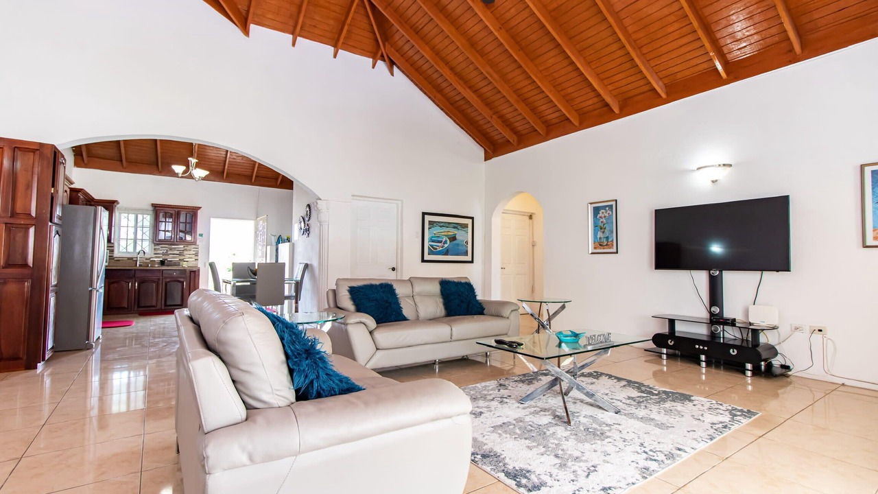 Photo of Livingroom in Runaway Bay