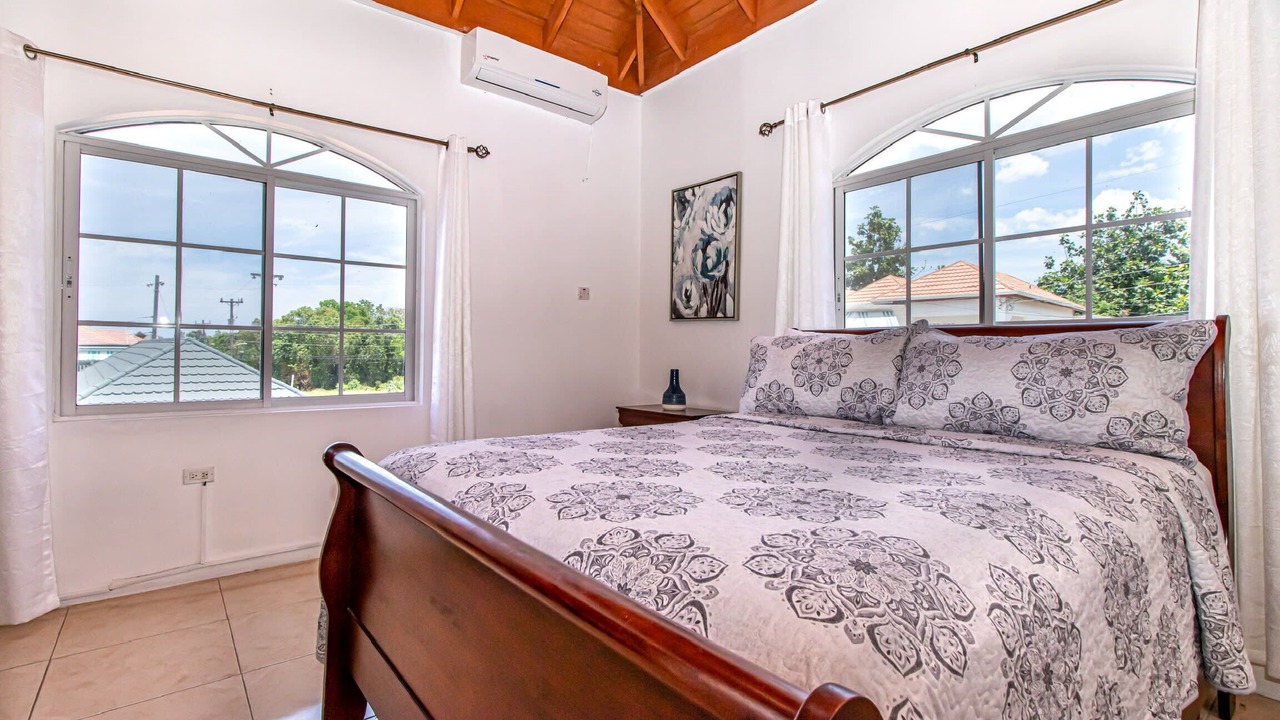 Photo of Bedroom in Runaway Bay