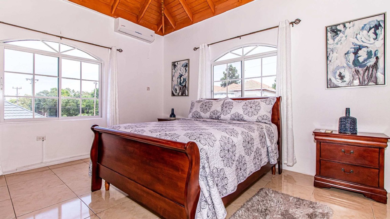 Photo of Bedroom in Runaway Bay
