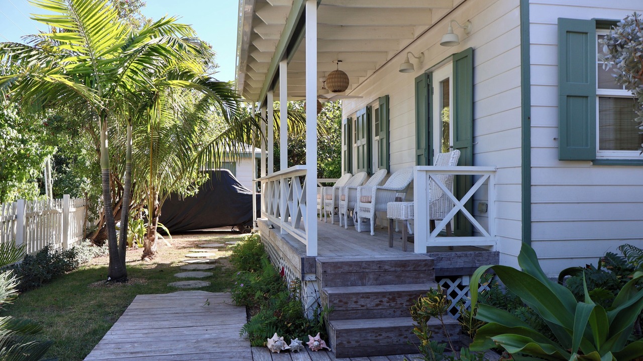 Photo of Patio Balcony in Hope Town