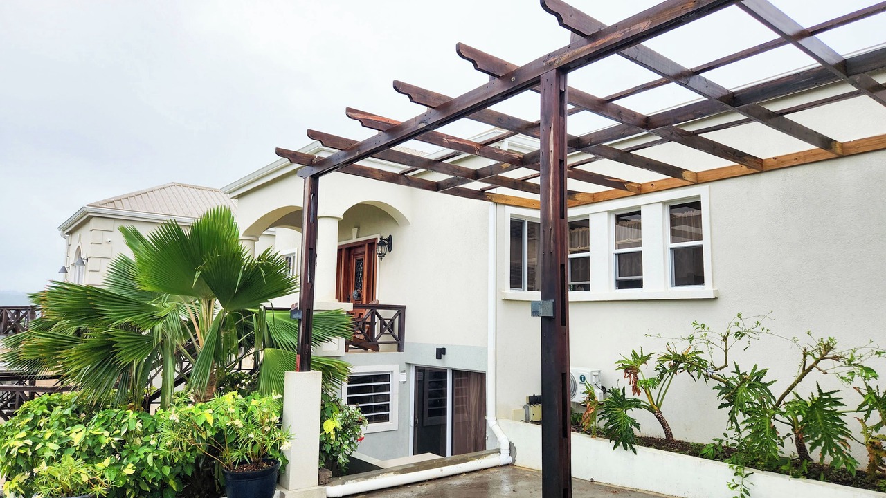 Photo of Outdoor in Arawak Hill
