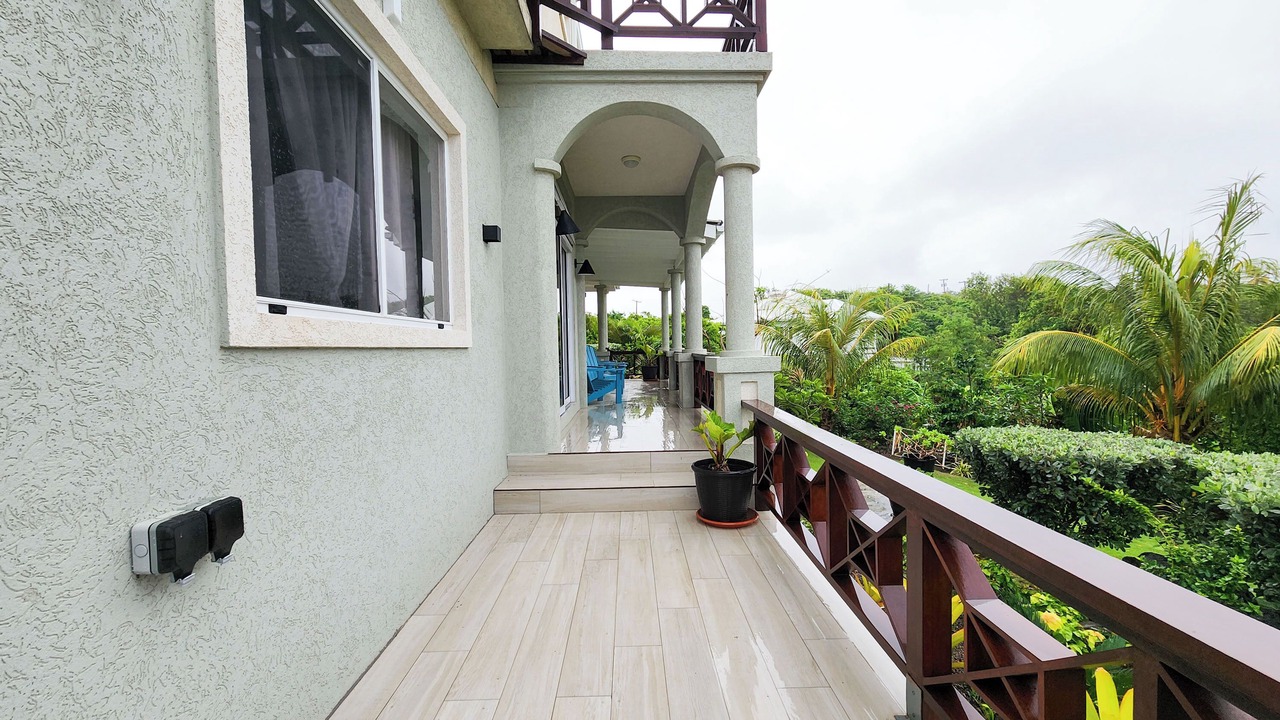 Photo of Patio Balcony in Arawak Hill