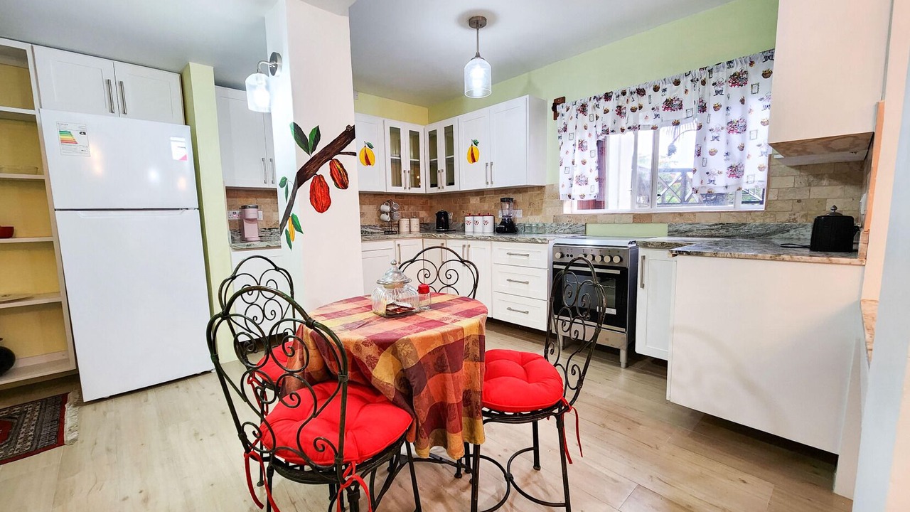 Photo of Kitchen in Arawak Hill